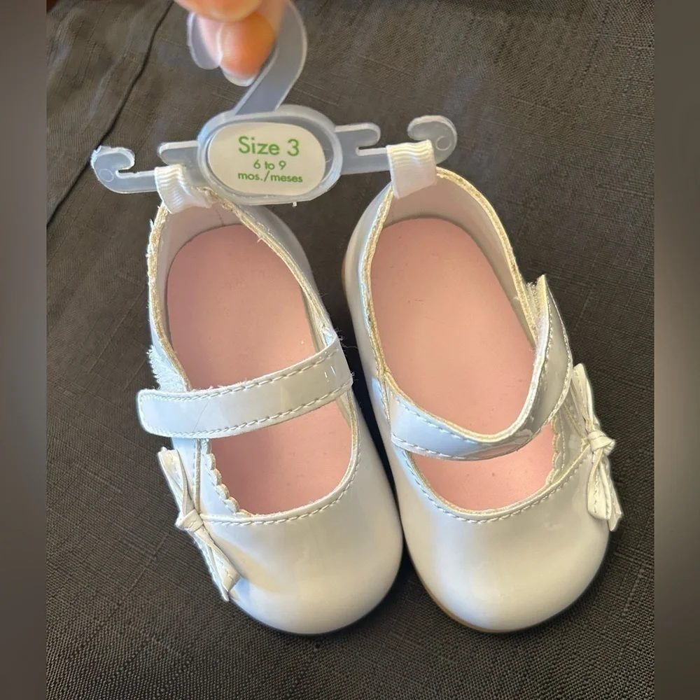 Trim foot Co. white toddler‎ shoes Sz-3 (6-9months) New with tags.  H
